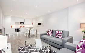 Roomspace Serviced Apartments - The Legacy